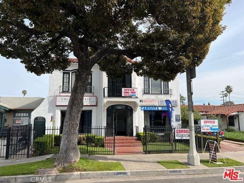 Photo of 1118 N Avalon Blvd, Wilmington, CA 90744 (MLS # SR26018220)