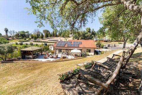 Tiny photo for 5660 Ground Squirrel, Paso Robles, CA 93446 (MLS # NS26062017)