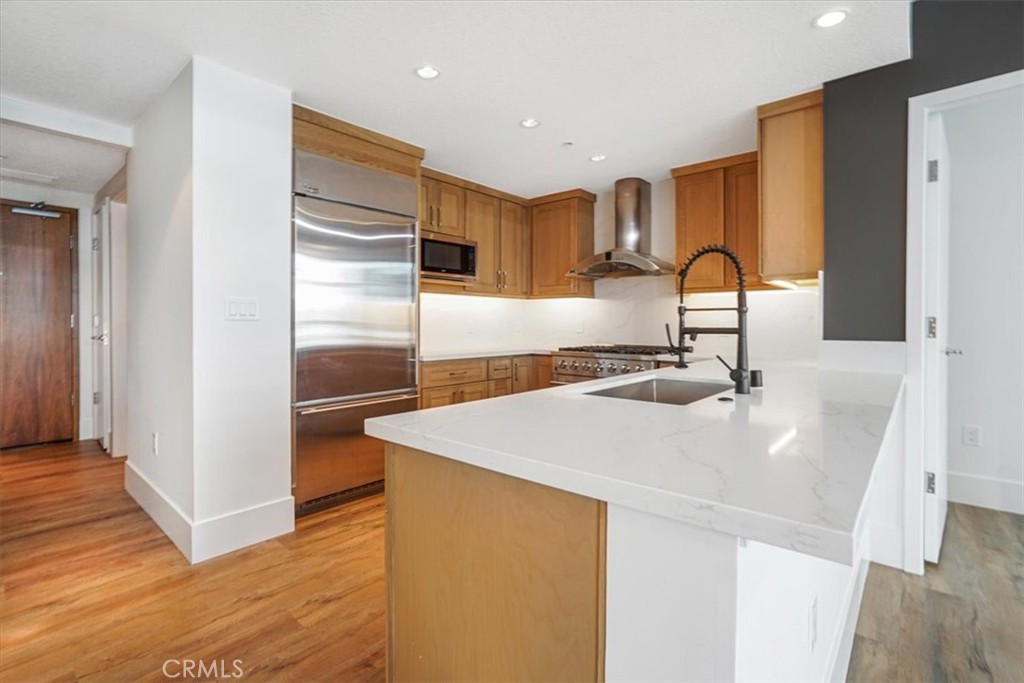 3131 Michelson 1402