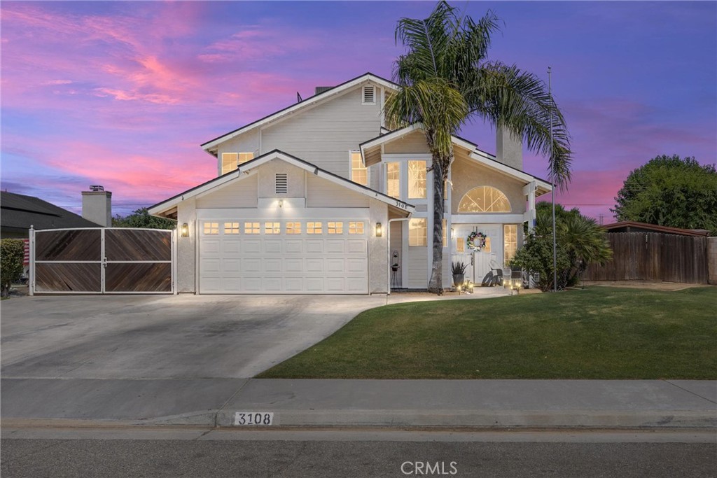 Welcome to 3108 Holbrook St, Bakersfield – located in the desirable NW Polo Grounds neighborhood!
This beautiful single-story home offers 4 bedrooms, 2 bathrooms, and sits on a large 10,000+ sqft lot. Enjoy modern upgrades including vinyl flooring, recessed lighting, windows, and a roof.
The spacious living room flows into a functional kitchen with plenty of storage. The primary suite features a walk-in shower, while three additional bedrooms offer flexibility for family, guests, or office space.
Step outside to your private backyard,perfect for entertaining! Includes a pool, elevated jacuzzi, and RV parking with plenty of room to enjoy,
Located in a quiet, family-friendly neighborhood with top-rated schools, parks, and easy access to shops, restaurants, and highways.
Don’t miss this move-in ready home with space, comfort, and value!