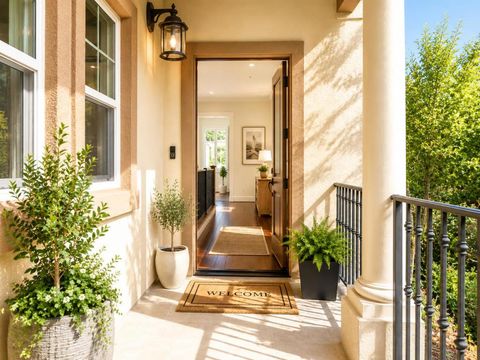 Photo of 725 W Hacienda Avenue, Campbell, CA 95008 (MLS # ML82043848)