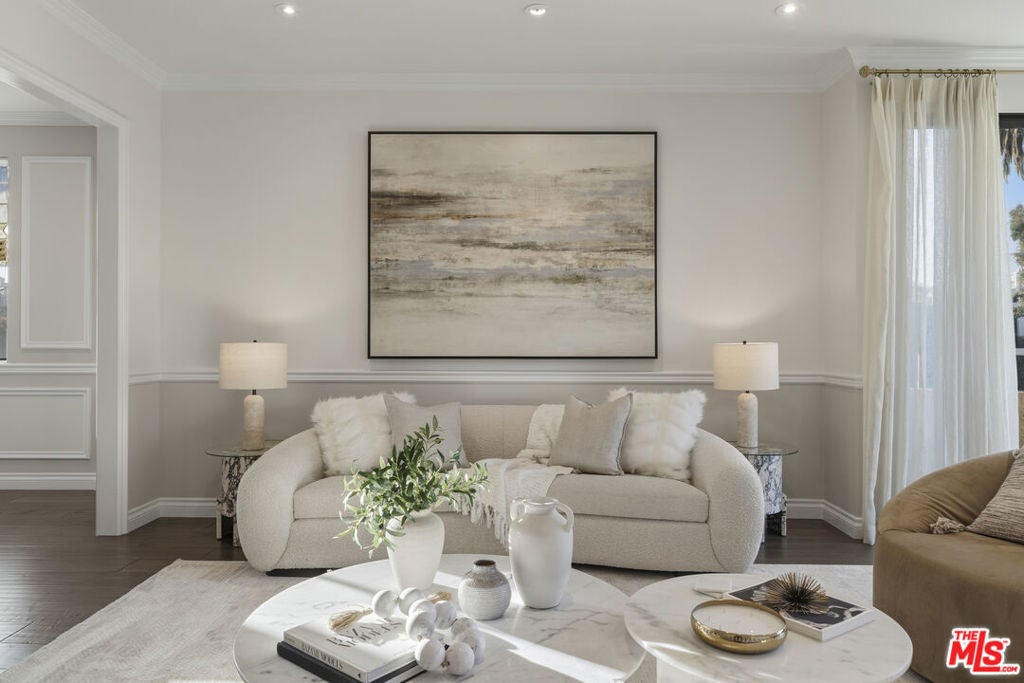 Photo of 10400 La Grange Avenue #202, Los Angeles, CA 90025 (MLS # 26102377)