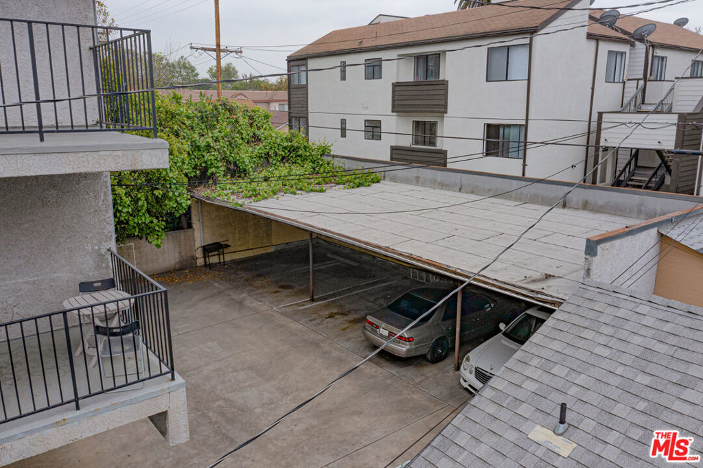 548 W Harvard Street