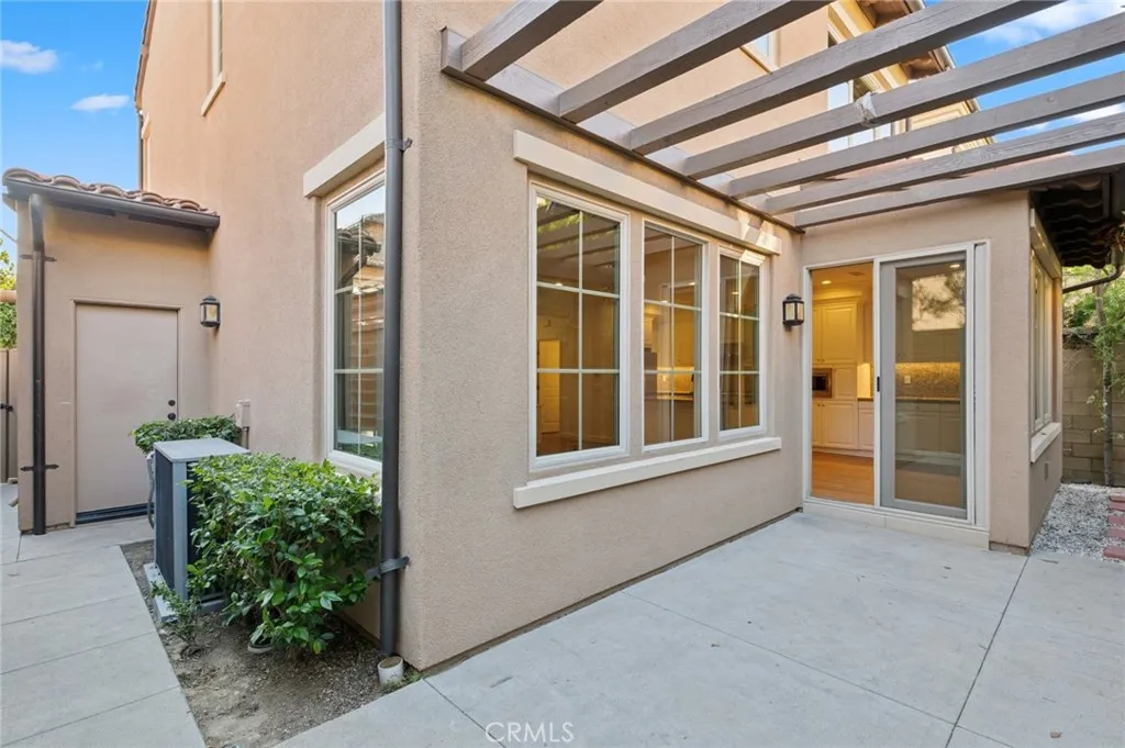 Irvine, California 92618, United States, 3 Bedrooms Bedrooms, ,3 BathroomsBathrooms,Residential,Active,156714