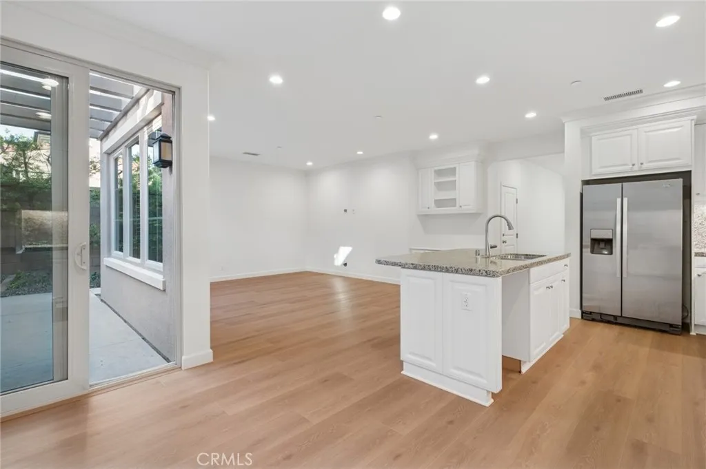 Irvine, California 92618, United States, 3 Bedrooms Bedrooms, ,3 BathroomsBathrooms,Residential,Active,156714