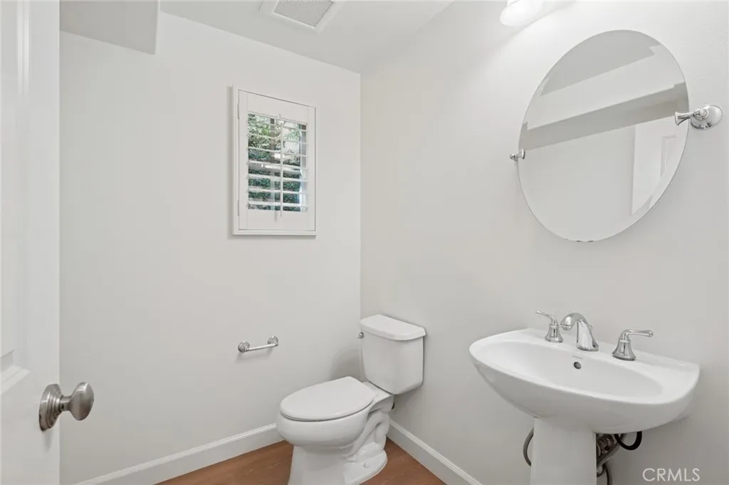 Irvine, California 92618, United States, 3 Bedrooms Bedrooms, ,3 BathroomsBathrooms,Residential,Active,156714