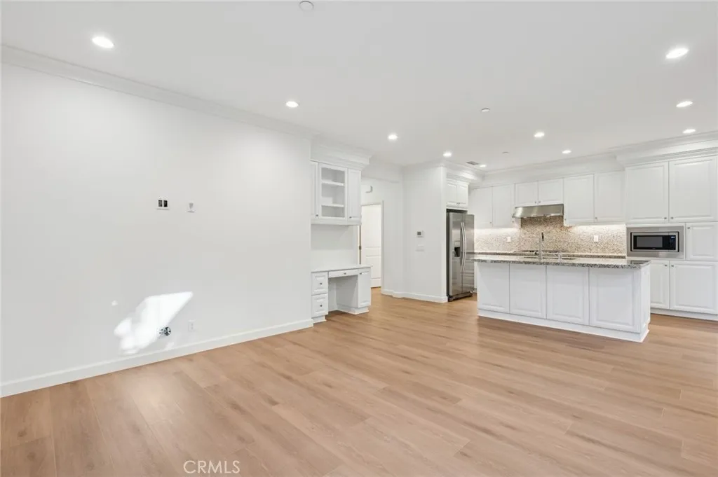 Irvine, California 92618, United States, 3 Bedrooms Bedrooms, ,3 BathroomsBathrooms,Residential,Active,156714