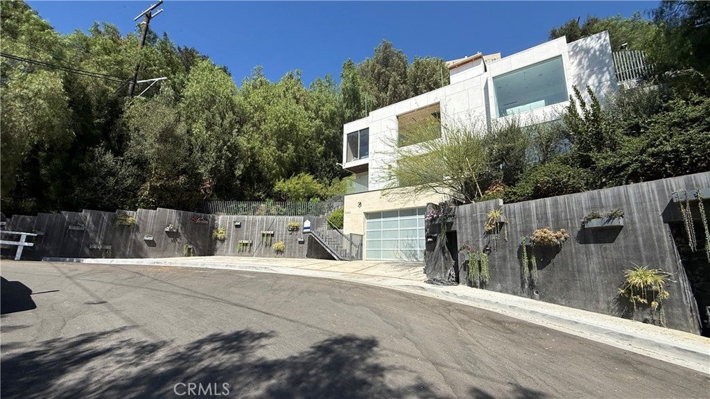3901 Avenida Del Sol