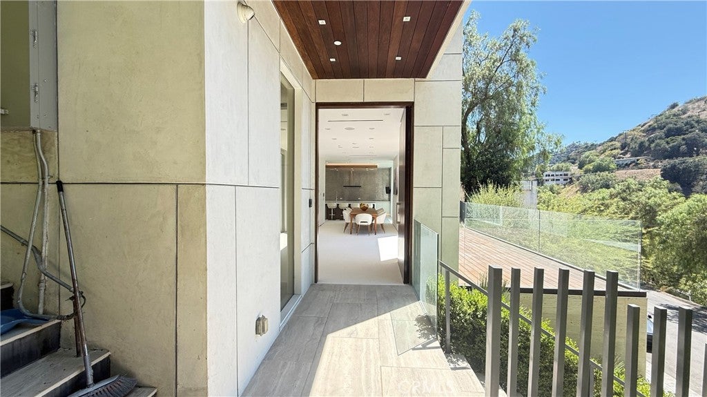 3901 Avenida Del Sol