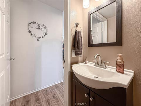 Tiny photo for 7507 Carmenita Lane, West Hills, CA 91304 (MLS # SR26138513)