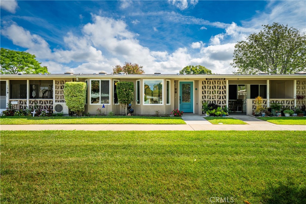 1271 Kenwood 163C