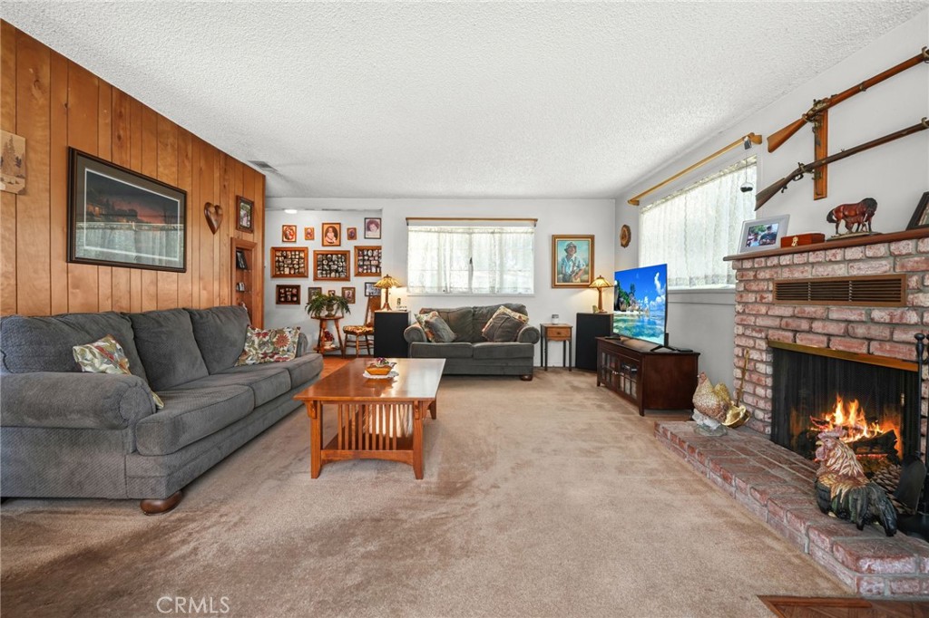 3095 Casitas Avenue