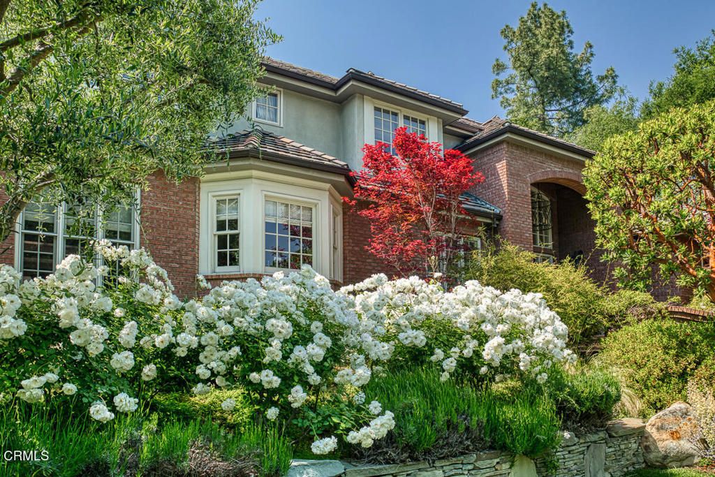 Photo of 4257 Chula Senda Lane, La Canada Flintridge, CA 91011 (MLS # P1-24400)
