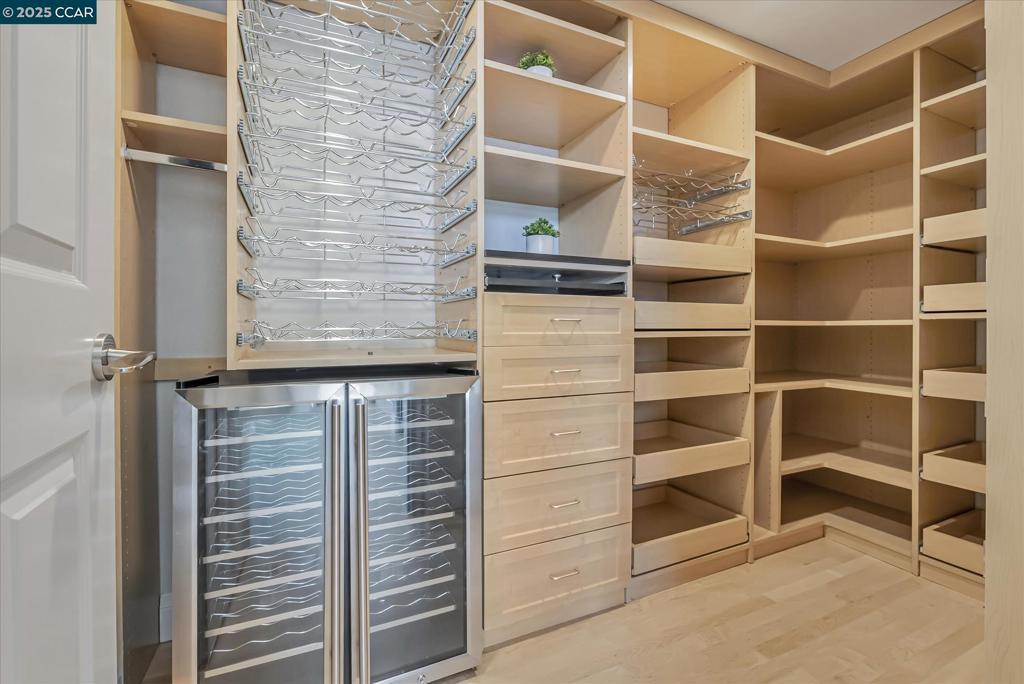 SLEEPY HOLLOW - Residential