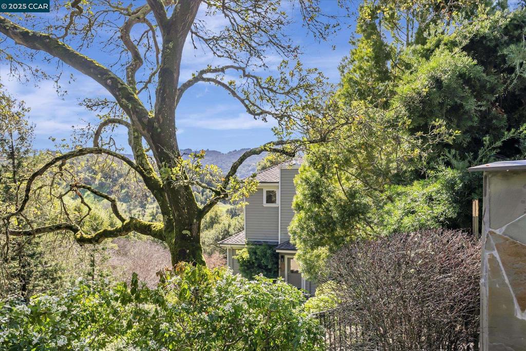 SLEEPY HOLLOW - Residential