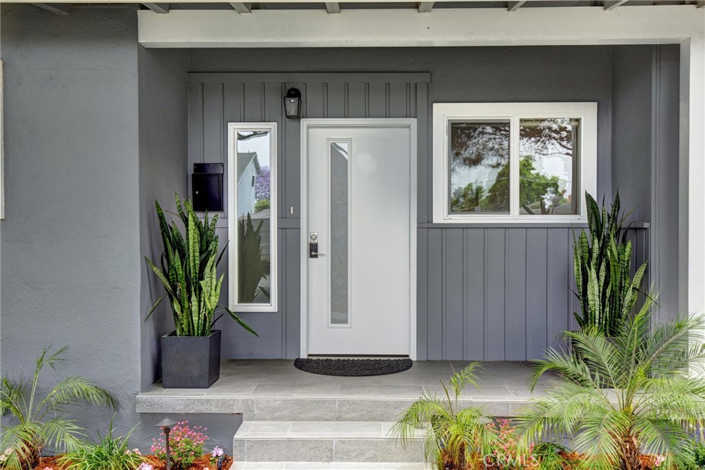 6233 E Keynote Street