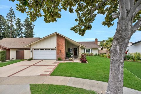 1622 Darsy Circle Tustin CA 92780