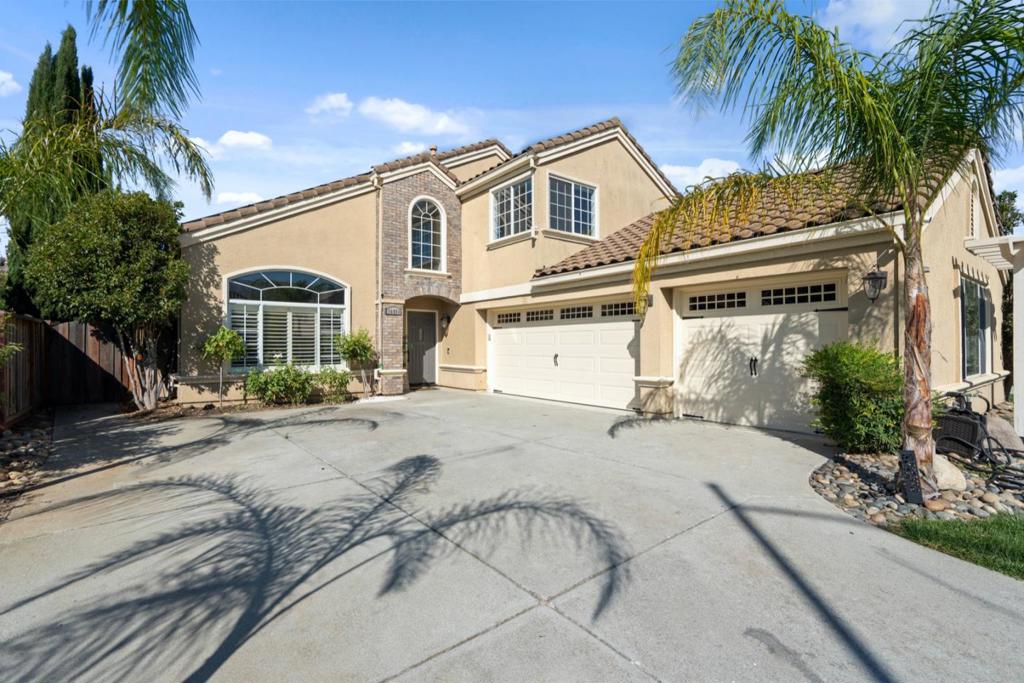 16935 Pine Way
