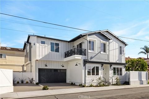 Photo of 1304 Blossom Lane, Redondo Beach, CA 90278 (MLS # SB26018307)