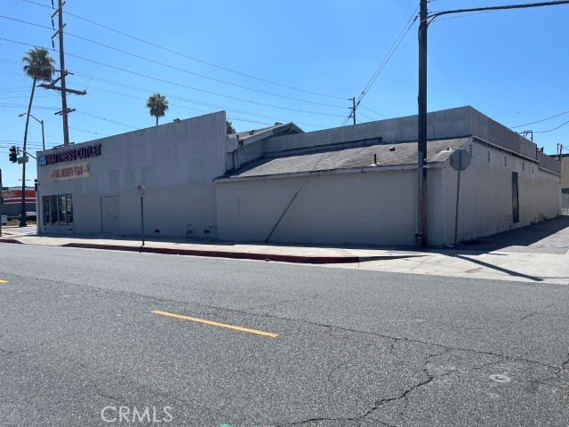 21401 Norwalk Boulevard