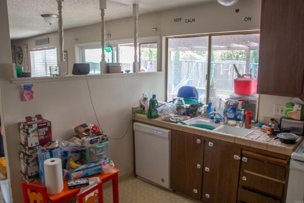 4809 Rue Orleans Court