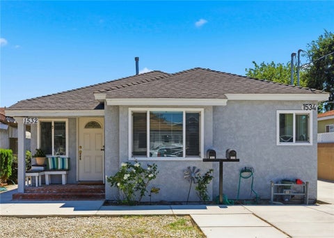Photo of 1532 W 221st Street, Torrance, CA 90501 (MLS # SB26180766)