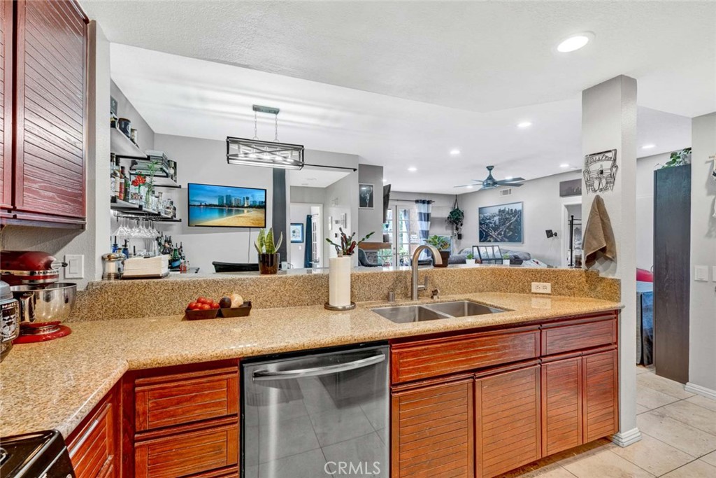 8215 E White Oak Ridge 4