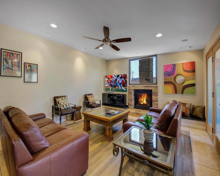 La Quinta Cove - Residential