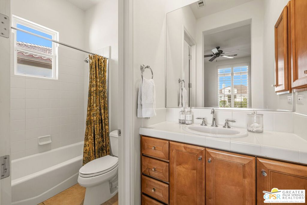 Mira Vista - Residential