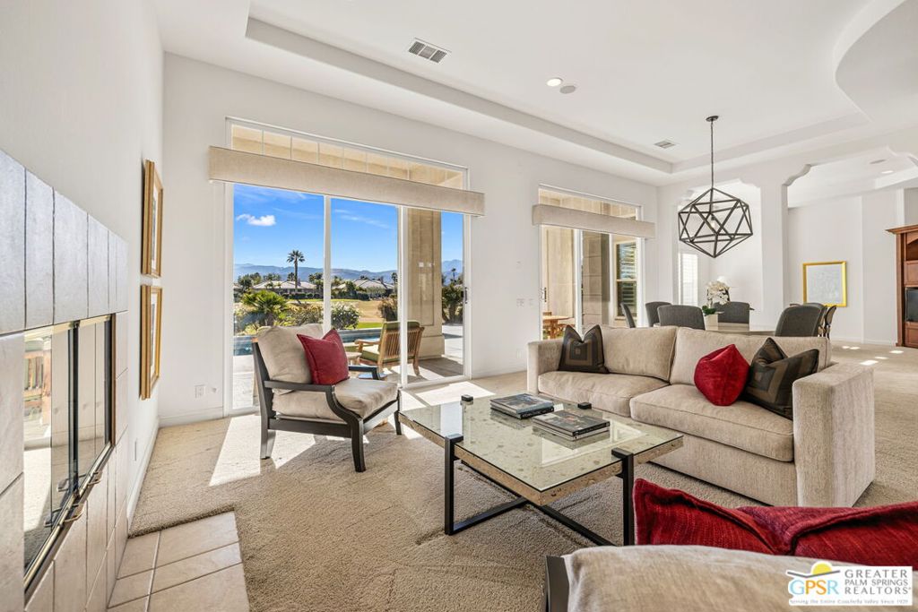 Mira Vista - Residential