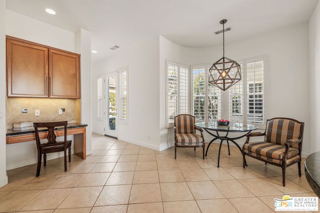 Mira Vista - Residential