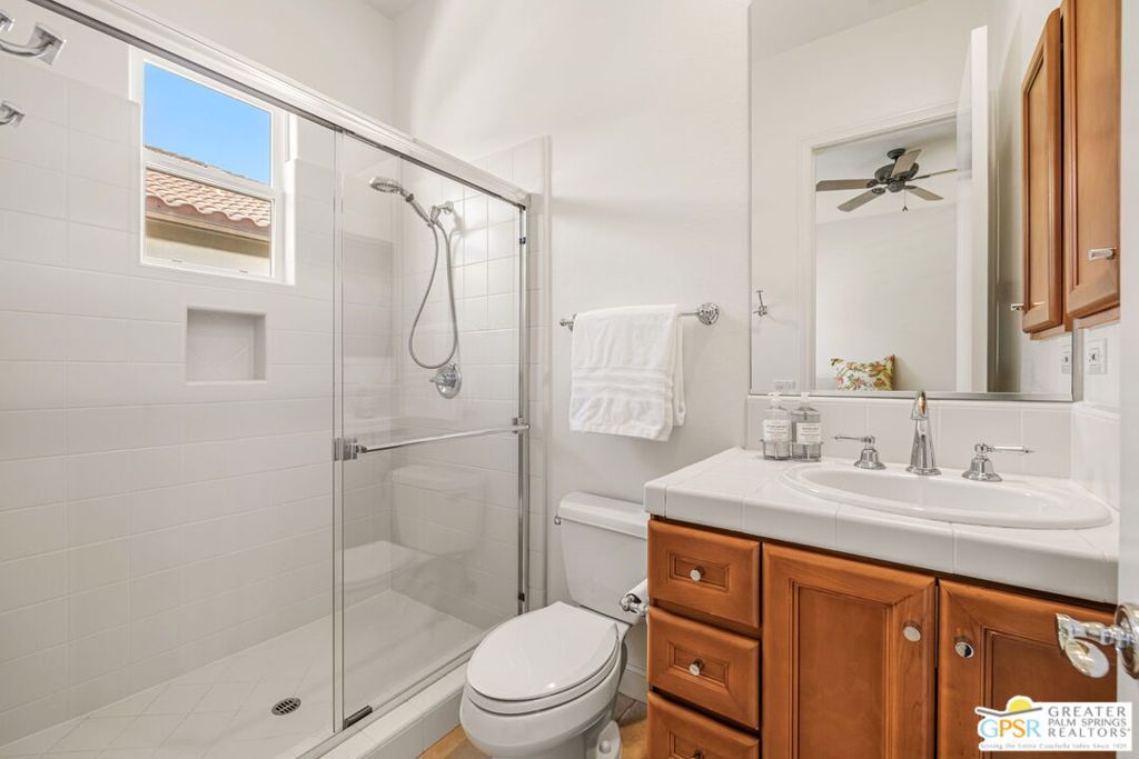 Mira Vista - Residential