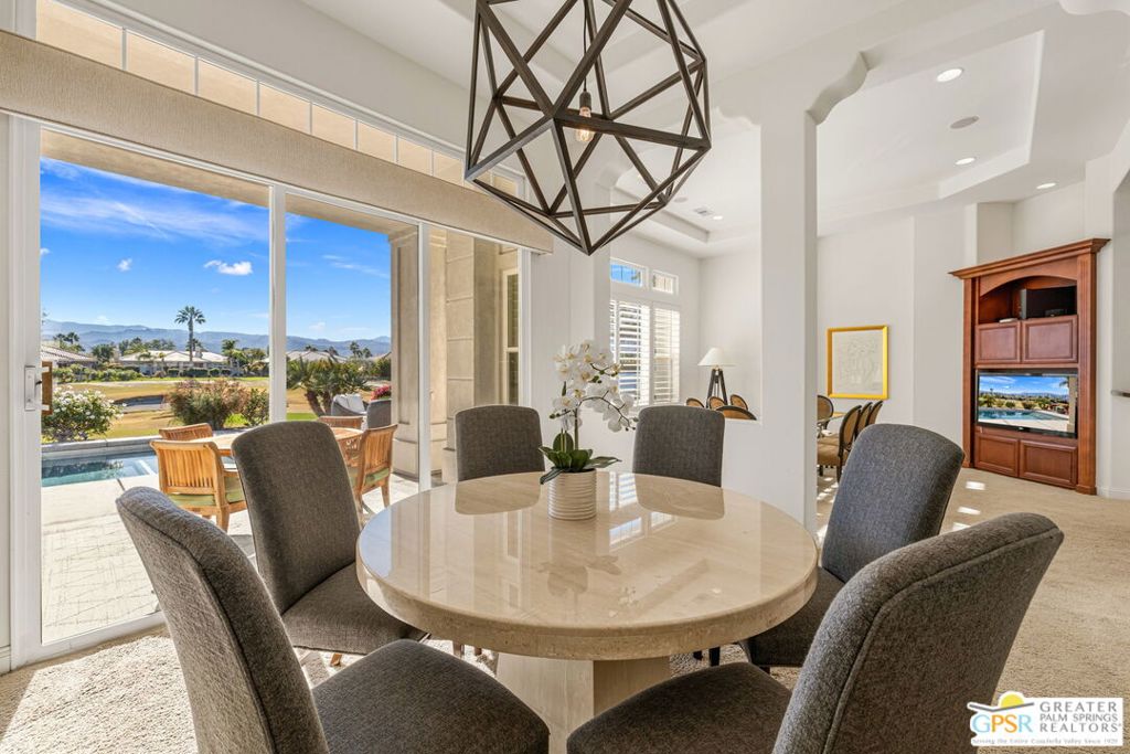 Mira Vista - Residential