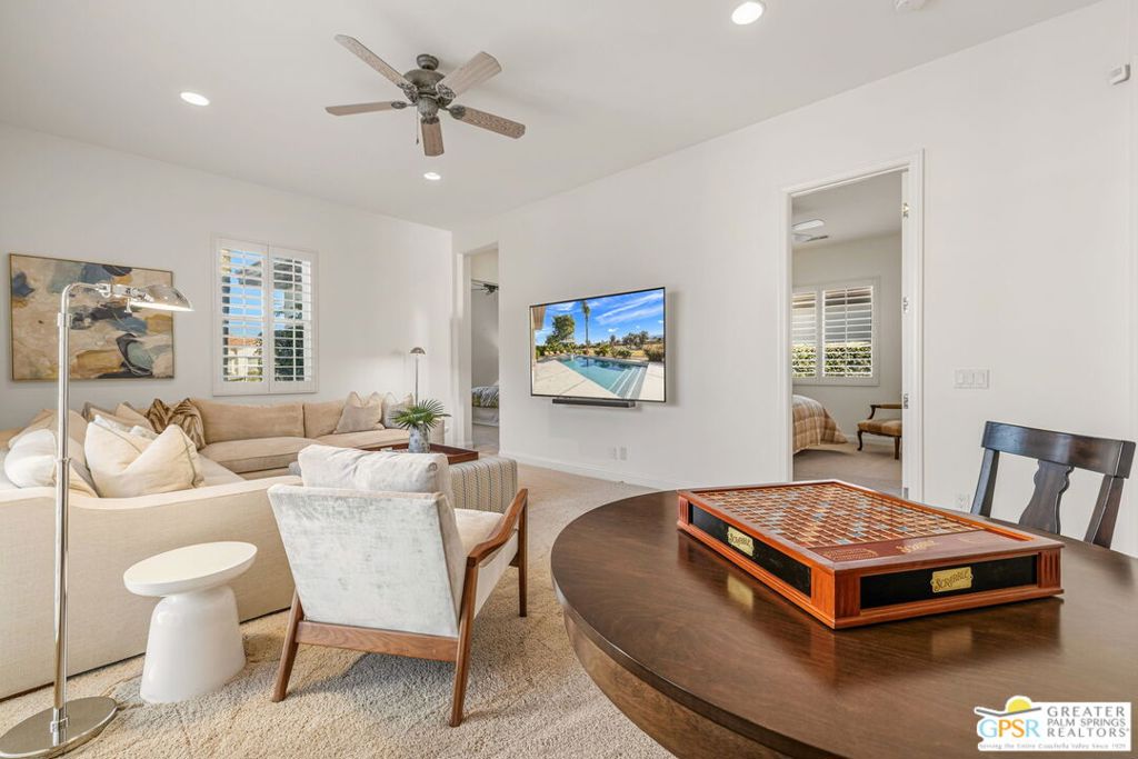 Mira Vista - Residential