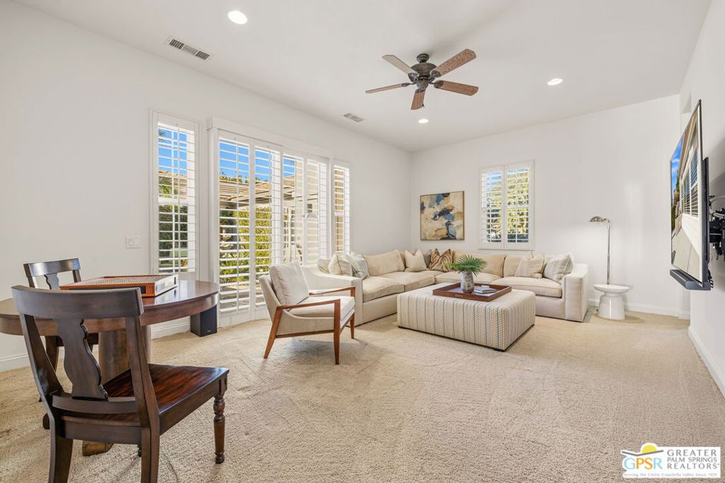 Mira Vista - Residential