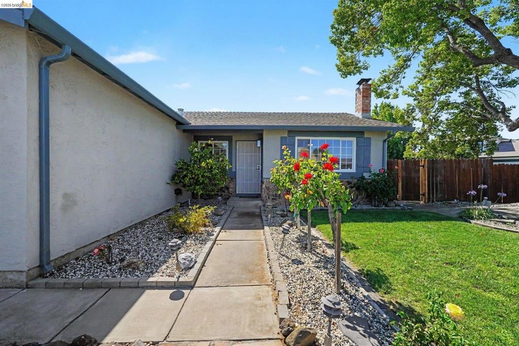 4630 Burgundy Dr