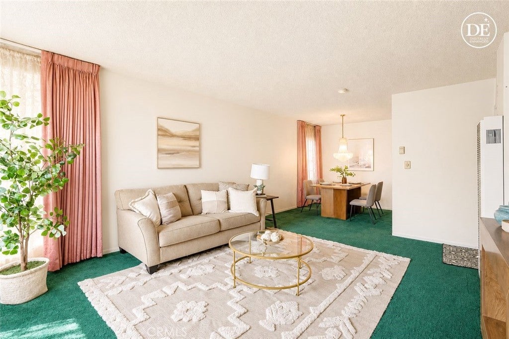 214 E Tichenor