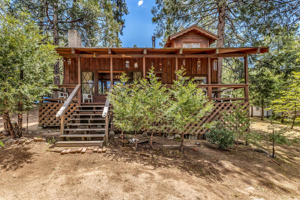 53435 Marian View Drive