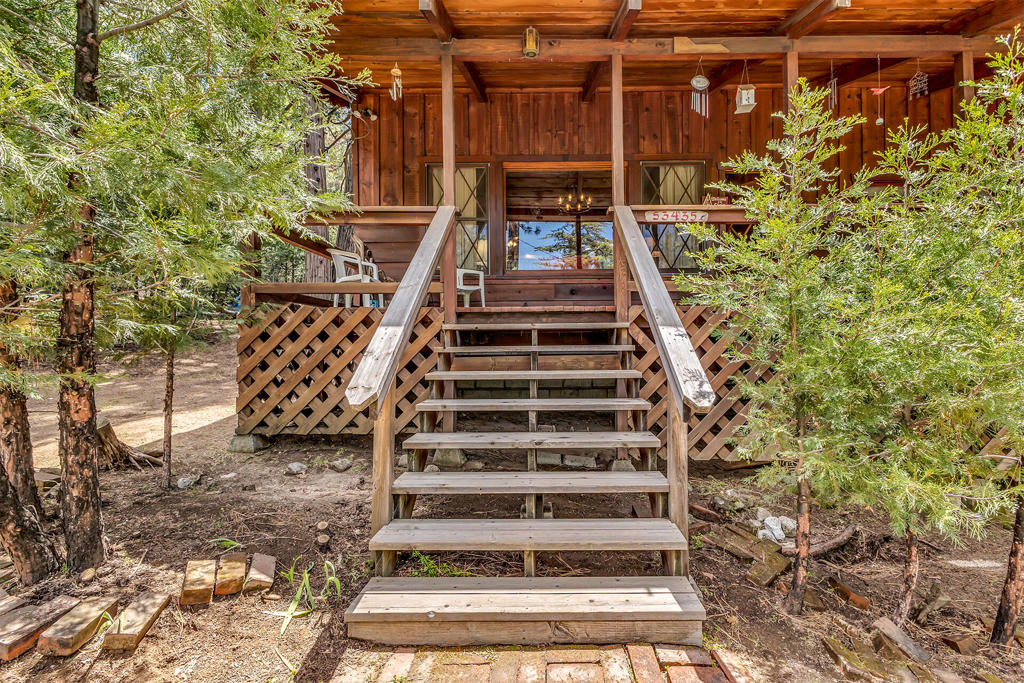 53435 Marian View Drive