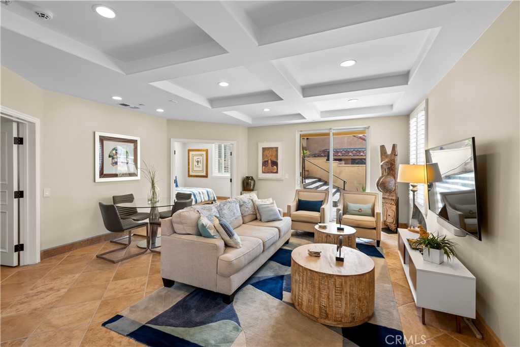 Oxnard, California, 93035, United States, 3 Bedrooms Bedrooms, ,3 BathroomsBathrooms,Residential,Active,2009405