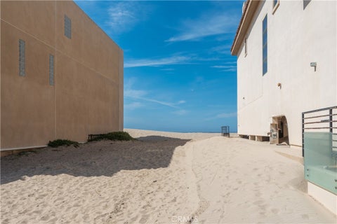 Tiny photo for 1000 MANDALAY BEACH RD, Oxnard, CA 93035 (MLS # SR26007237)