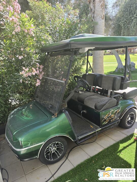 Date Palm Country Cl - Manufactured In Park