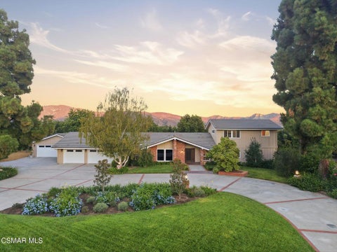 Photo of 280 Cummings Road, Santa Paula, CA 93060 (MLS # 226004026)