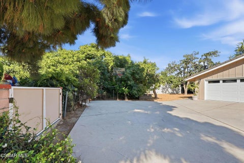 Tiny photo for 280 Cummings Road, Santa Paula, CA 93060 (MLS # 226004026)