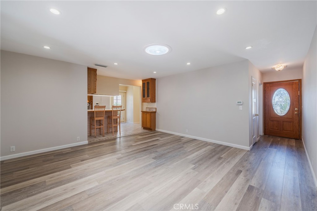 4626 Greenmeadows Avenue