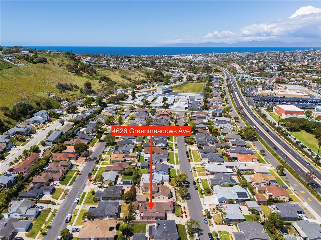 4626 Greenmeadows Avenue
