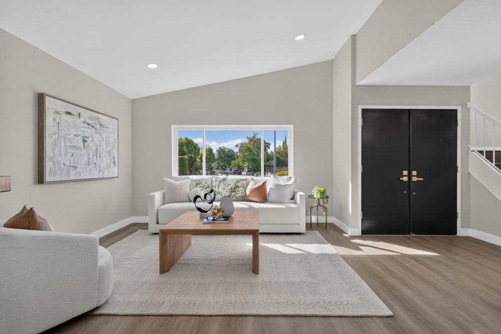 236 Ottawa Way