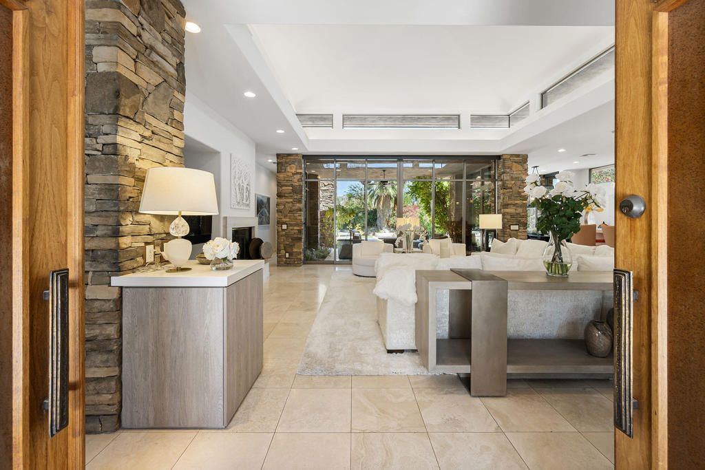 Photo of 810 Shadow Vista, Palm Desert, CA 92260 (MLS # 219136100DA)