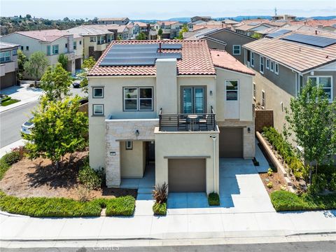681 Athos Lake Forest CA 92630