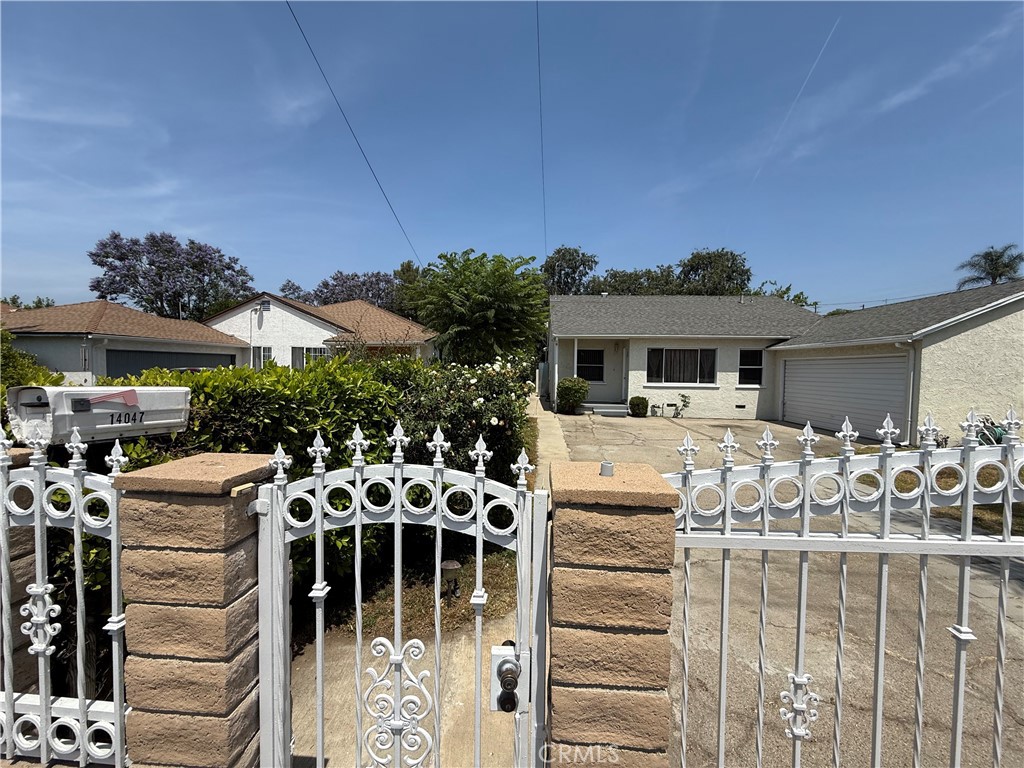 14047 Pierce Street